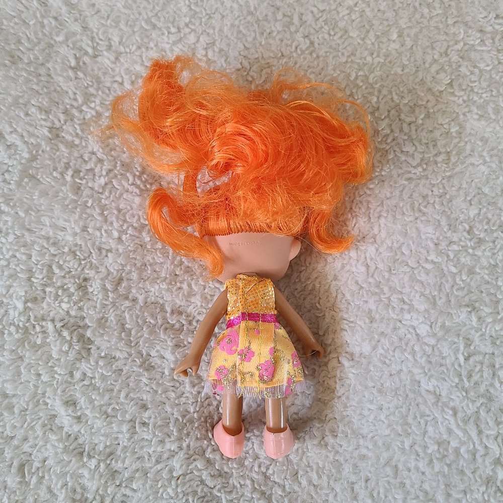 Set of 7 Rainbow Hair Dolls - Picture 7 of 15